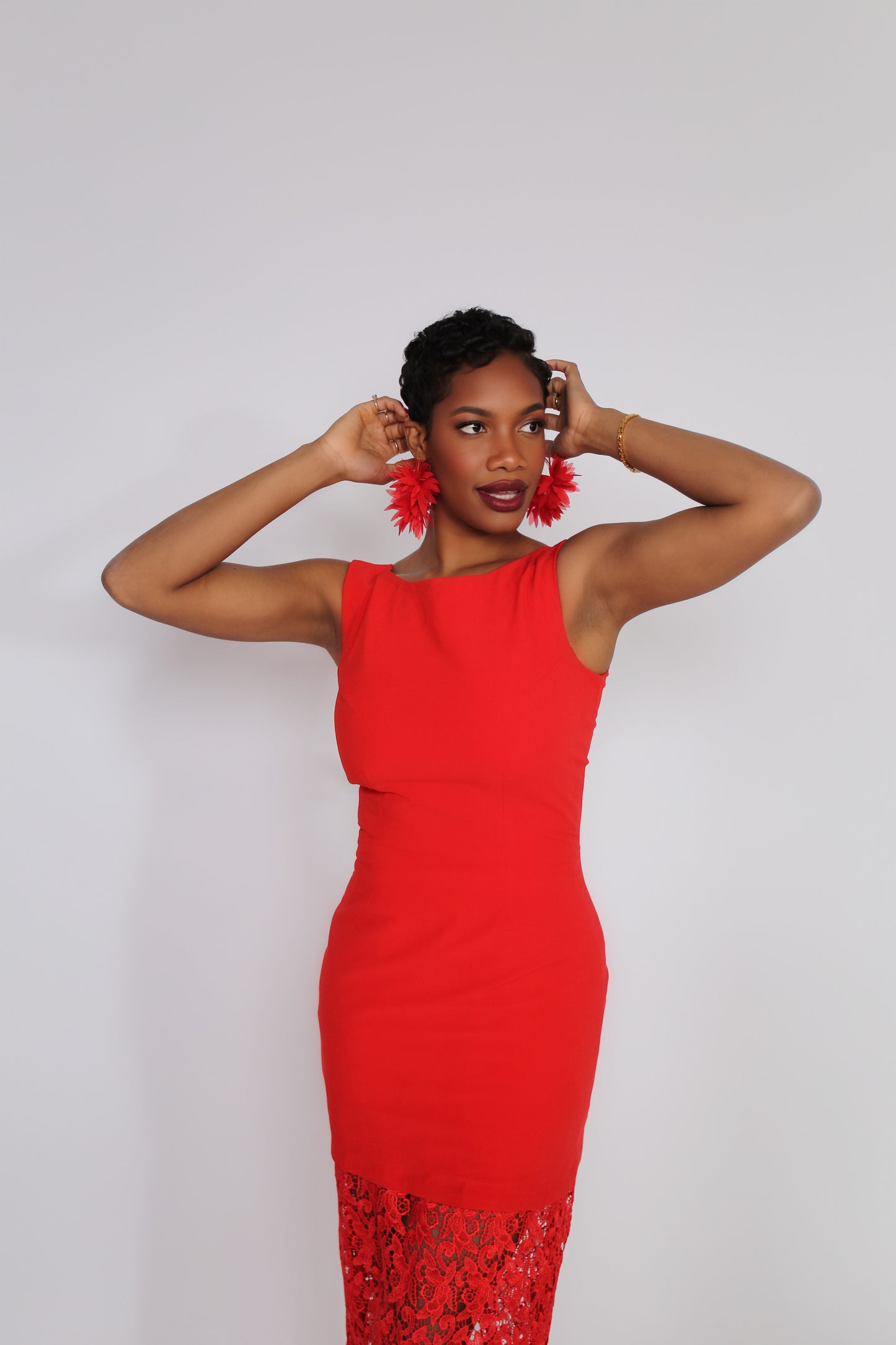 Red body con dress with sheer lace hem - Sold out